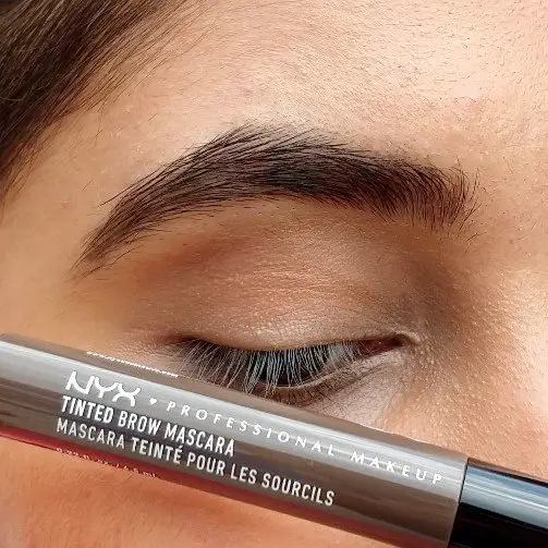 tapet Uforglemmelig assistent NYX Tinted Brow Mascara in Black Review - The Beauty Wonk