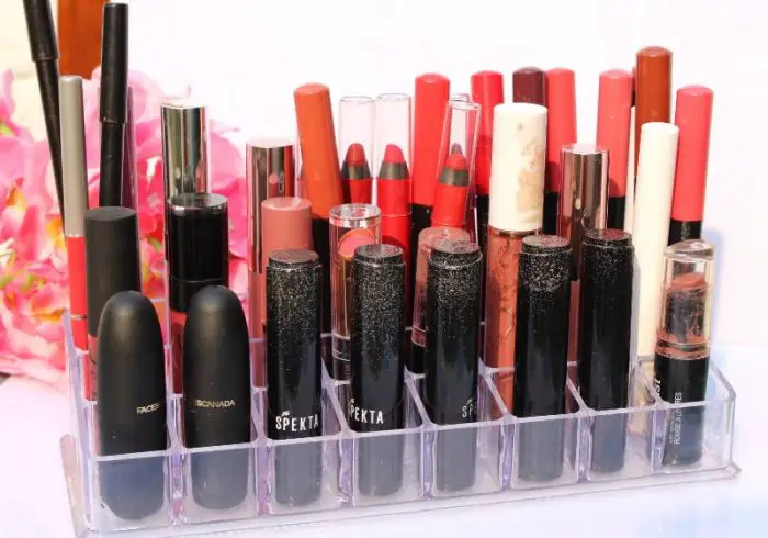 Organizing Lipsticks Collection